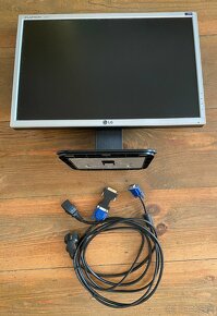 Predám LCD monitor LG 19" - 2