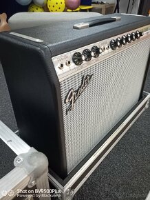 1000€- Lampové kombo Fender 68 Custom Deluxe reverb - 2