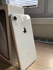 iPhone XR, 64GB - 2