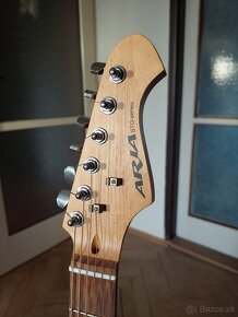 Gitara + kombo Aria, Fender - 2