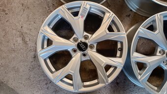 R17 5x100 mm originál audi A1 - 2