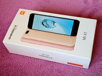 Xiaomi Mi A1 64 GB Dual SIM LTE zlatý - 2