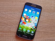 Samsung Galaxy S4 LTE (GT-I9506) - 2