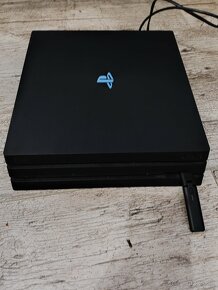 PS4 PRO 1TB - 2