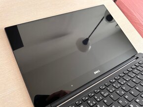 Dell XPS 15 9560 4K dotykový displej, hliníkové telo - 2