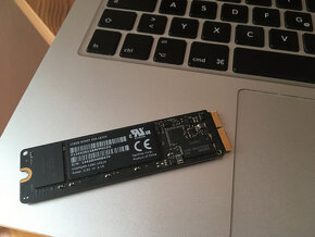 Apple SSD 128GB - 2