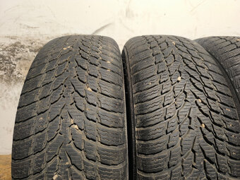 205/70 R15 Zimné pneumatiky Nokian WR Snowproof 4 kusy - 2