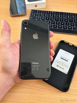 iPhone Xr 64gb - 2