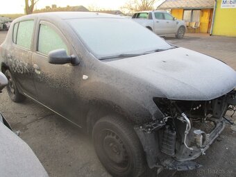 Dacia Sandero rozpredam na nahradne diely - 2