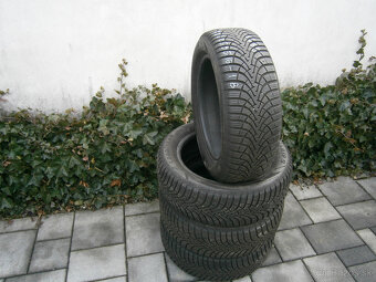 Predám 4x zimné pneu Goodyear 205/55 R16 91H - 2