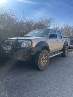 Nissan Navara - 2