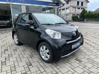 Toyota IQ - 2