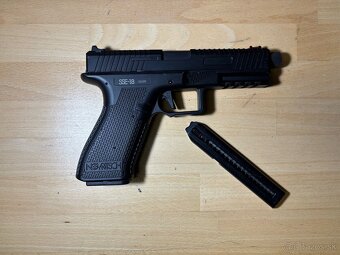 Novritsch SSE18 Gen2 Full Auto Pistol - 2