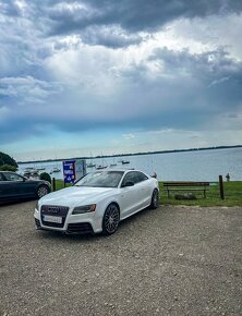 Svetla maska kapota audi s5 - 2