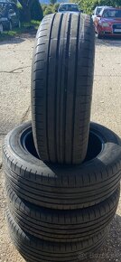 DUNLOP 235/60R18 - 2