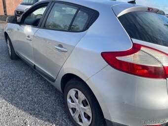 Rozpredam Renault Megane III 1.5 DCI K9KJ8 2010 - 2