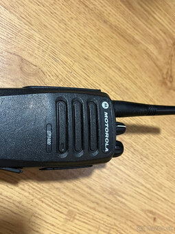 Vysielačka motorola DP1400 VHF digital - 2