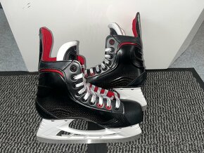 Brusle Bauer Vapor x600 vel. 4 / 37.5 - 2