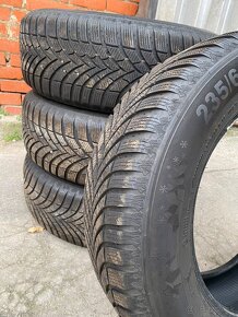 Predám Zimné pneu Semperit Speed Grip5 235/65 r17 - 2