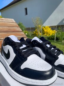 Nike Air Jordan 1 Low Panda - 2