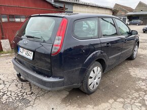 Ford Focus 1,6 kombi - 2