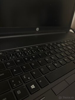 HP Zbook 17 G3 + programy - 2