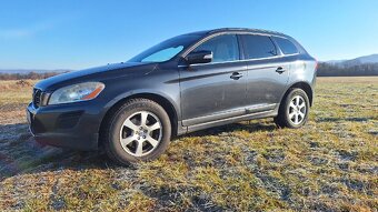 Volvo XC60 - 2