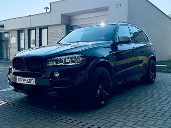 BMW X5 M50D - 2