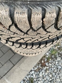 Pneu Vranik 195/65 R15 - 2