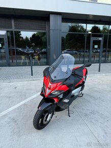 Predám Aprilia SR Max 300 - 2