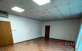 Prenájom kancelárií 36 m2 a 40 m2 v širšom centre  Trnavy - 2