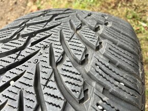 235/55 R18 104H 2x zimné nokian - 2