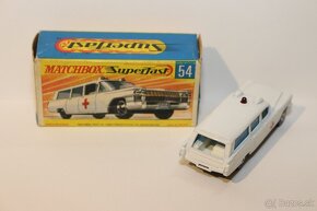 Matchbox SF Cadillac ambulance - 2