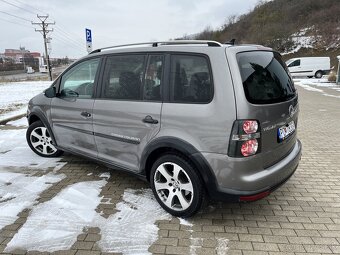 čítaj popis VW Touran cross 1.4tsi 103kw DSG - 2