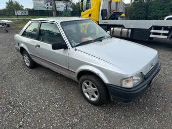 Ford Escort - 2