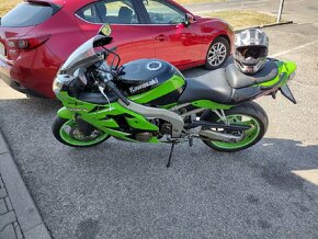 Kawasaki ZX6R - 2