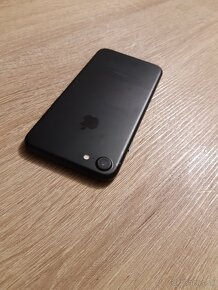 iPhone 7 / 128GB Nová batéria Super stav - 2