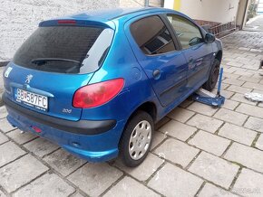 Peugeot 206 1,4 benzin - 2