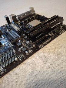 AMD FX8320/GIGABYTE GA970 DS3P/16GB DDR3 - 2