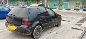 Golf 4 - 2