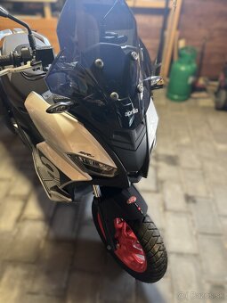 Aprilia SR GT 125 - 2