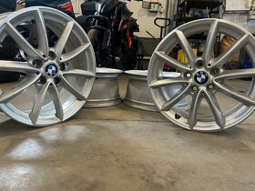 BMW rad 1 2 x1 x2 5x112 R17 styling 560 - 2