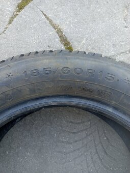 Dunlop 185/60R15 - 2