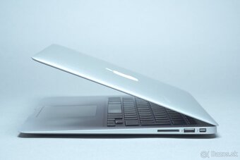 ZÁRUKA/Macbook Air 13.3"/I5 1.8HZ/8GB RAM/128GBSSD/CZ - 2