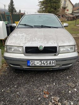 Škoda Octavia 1.6 benzín - 2