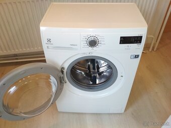 Práčka SLIM Electrolux EWS1066SEU, 6kg, 1000 ot - 2