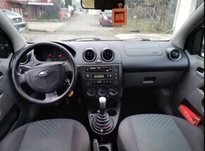 Ford fiesta - 2