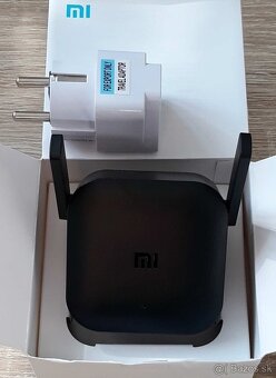 Wifi zosilňovač - Xiaomi Mi WiFi Repeater PRO - 2