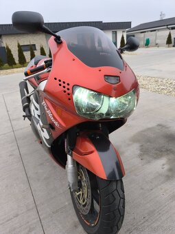 Honda cbr 900rr - 2