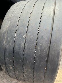 Nákladné pneumatiky 445/45R19,5 - 2